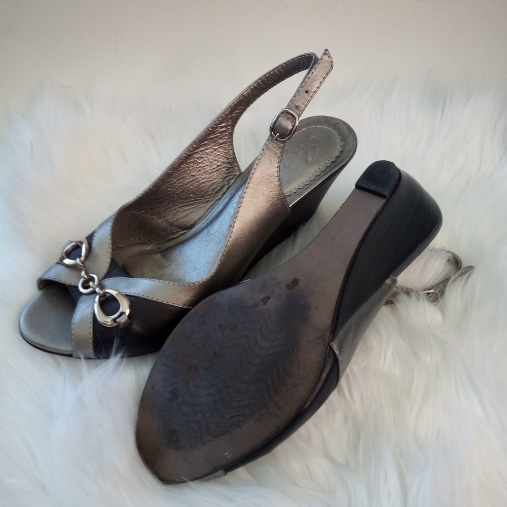 Womens Sagitt shoes size 9